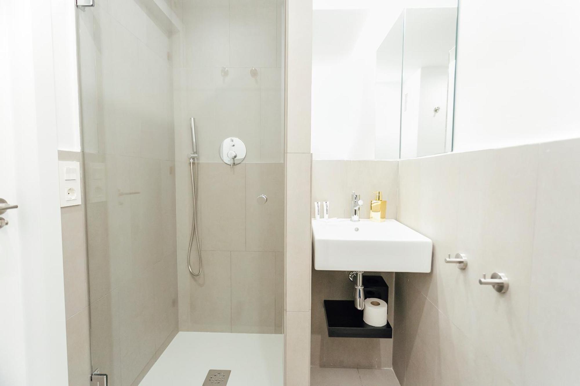 شقة Decorated And Renovated- 2Bd 2Bth- Center إشبيلية المظهر الخارجي الصورة