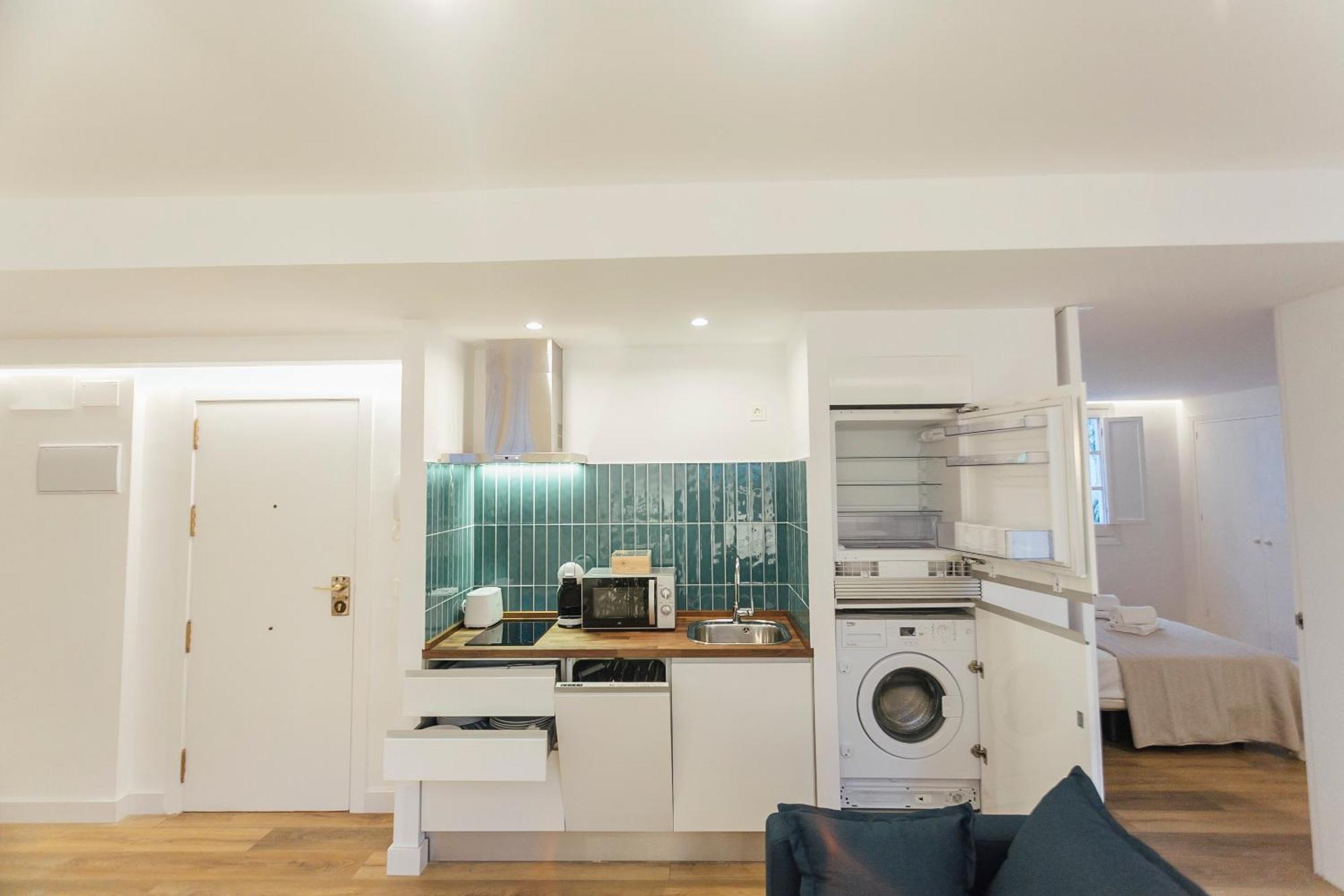 شقة Decorated And Renovated- 2Bd 2Bth- Center إشبيلية المظهر الخارجي الصورة